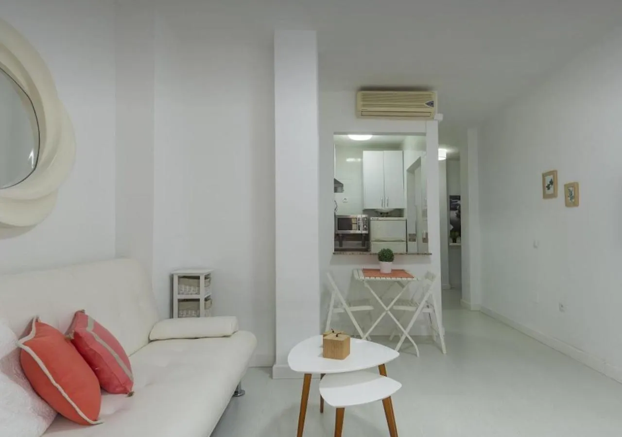 Lovely Studio At The City Heart! Malaga