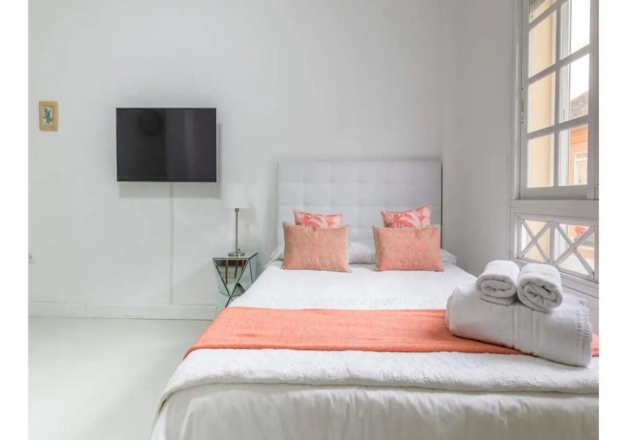 Lovely Studio At The City Heart! Malaga